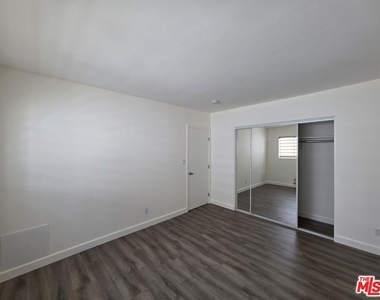 1625 Franklin Street - Photo Thumbnail 17