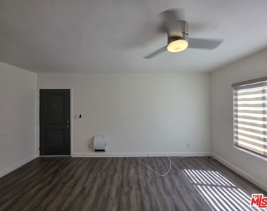 1625 Franklin Street - Photo Thumbnail 3