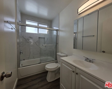 1625 Franklin Street - Photo Thumbnail 28