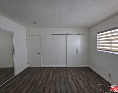 1625 Franklin Street - Photo Thumbnail 9