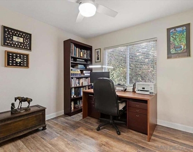 1639 Shire Ave - Photo Thumbnail 28