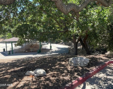 286 Oakleaf Drive - Photo Thumbnail 32
