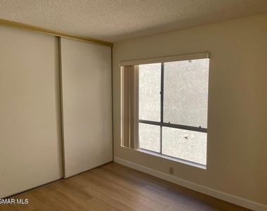 286 Oakleaf Drive - Photo Thumbnail 15