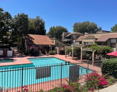 286 Oakleaf Drive - Photo Thumbnail 28
