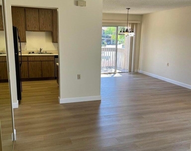 286 Oakleaf Drive - Photo Thumbnail 3