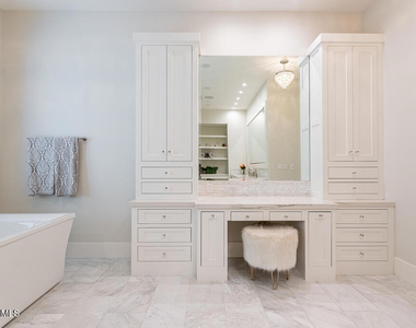 224 Lake Sherwood Drive - Photo Thumbnail 15