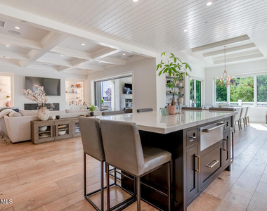 224 Lake Sherwood Drive - Photo Thumbnail 5