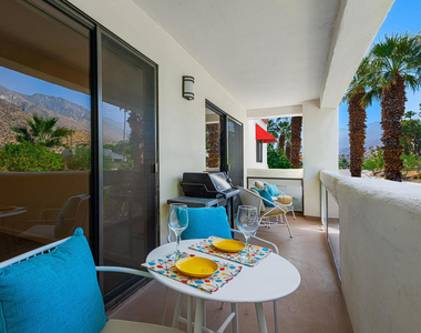 255 E Avenida Granada - Photo Thumbnail 27