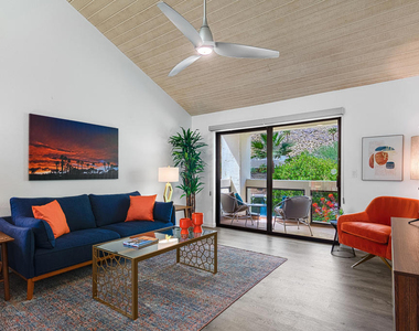 255 E Avenida Granada - Photo Thumbnail 4