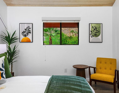 255 E Avenida Granada - Photo Thumbnail 18