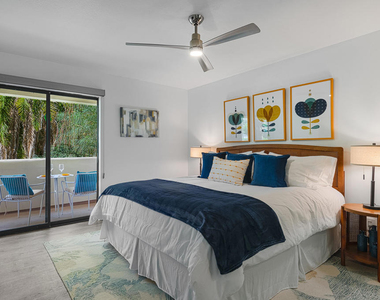 255 E Avenida Granada - Photo Thumbnail 12