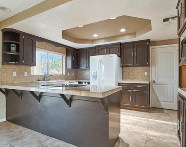 8395 Keats Avenue - Photo Thumbnail 16