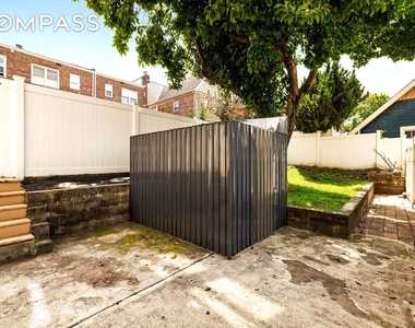 12th Avenue - Photo Thumbnail 23