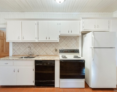 953 Ripley Lane - Photo Thumbnail 4