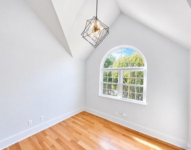 65 Mayfair Road - Photo Thumbnail 25