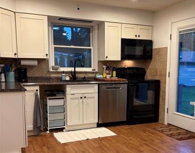 275 4th Avenue - Photo Thumbnail 2