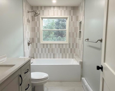 19 Bunkerhill Drive - Photo Thumbnail 16