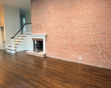 19 Bunkerhill Drive - Photo Thumbnail 4