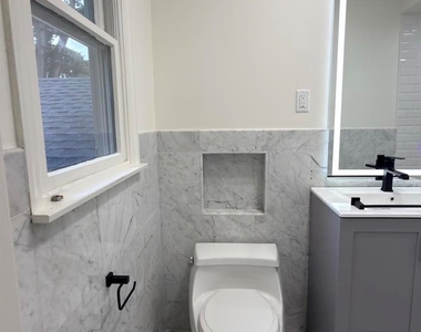 19 Bunkerhill Drive - Photo Thumbnail 15