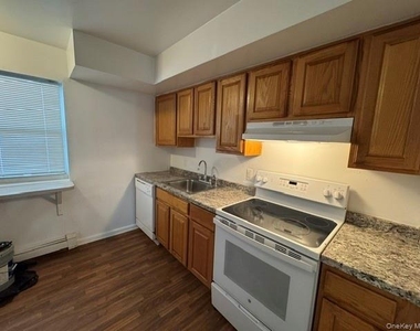 4 Sylcox Road - Photo Thumbnail 3