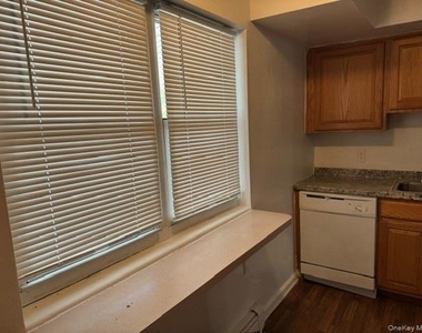 4 Sylcox Road - Photo Thumbnail 2