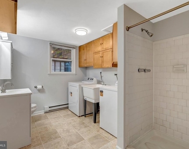 4570 Lawnvale Drive - Photo Thumbnail 24