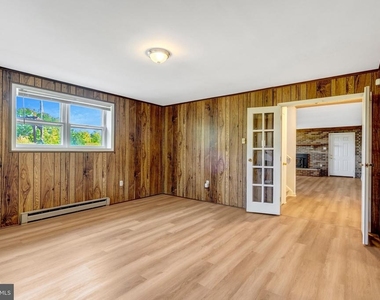 4570 Lawnvale Drive - Photo Thumbnail 21
