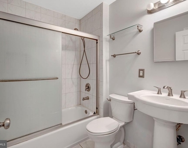 4570 Lawnvale Drive - Photo Thumbnail 16