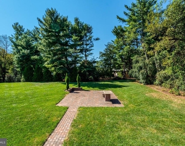 4570 Lawnvale Drive - Photo Thumbnail 33