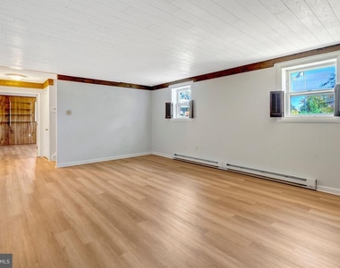 4570 Lawnvale Drive - Photo Thumbnail 20