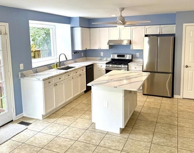 21780 Canfield Terrace - Photo Thumbnail 11