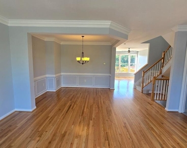 43975 Lords Valley Terrace - Photo Thumbnail 2