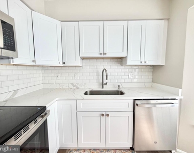 5941 Heritage Drive - Photo Thumbnail 1