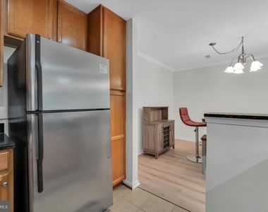 1516 N Point Drive - Photo Thumbnail 16