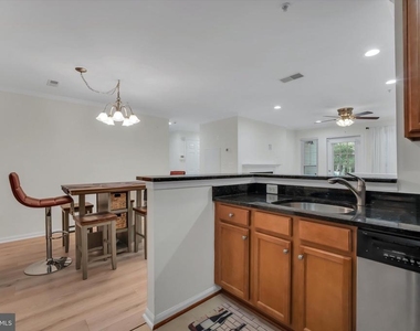 1516 N Point Drive - Photo Thumbnail 15