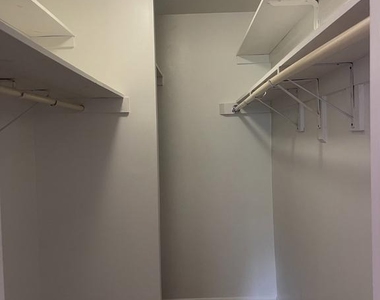6431 Richmond Highway - Photo Thumbnail 21