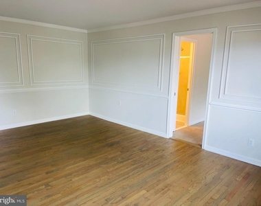 6431 Richmond Highway - Photo Thumbnail 10