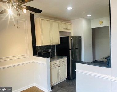 6431 Richmond Highway - Photo Thumbnail 14