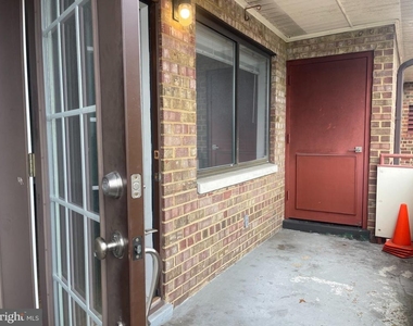 6431 Richmond Highway - Photo Thumbnail 17