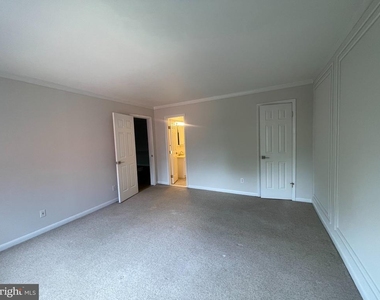 6431 Richmond Highway - Photo Thumbnail 19