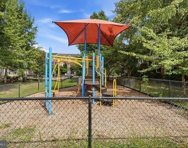 13318 Summer Garden Walk - Photo Thumbnail 37
