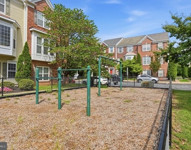 13318 Summer Garden Walk - Photo Thumbnail 40