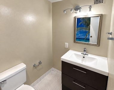 2059 Huntington Avenue - Photo Thumbnail 9