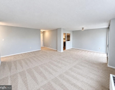 2059 Huntington Avenue - Photo Thumbnail 4