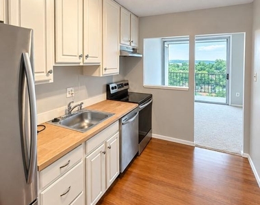 2059 Huntington Avenue - Photo Thumbnail 5