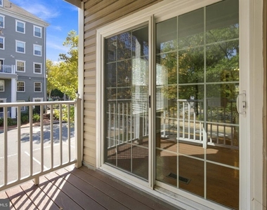 1401 Roundhouse Lane - Photo Thumbnail 15