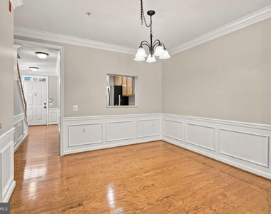 1401 Roundhouse Lane - Photo Thumbnail 7