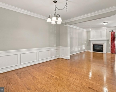 1401 Roundhouse Lane - Photo Thumbnail 8