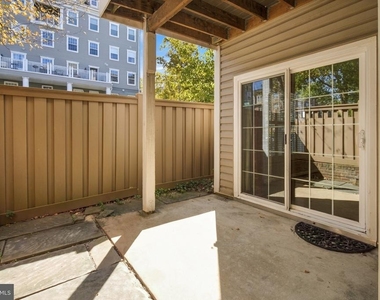 1401 Roundhouse Lane - Photo Thumbnail 11