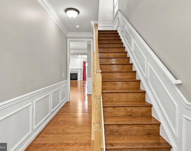 1401 Roundhouse Lane - Photo Thumbnail 2